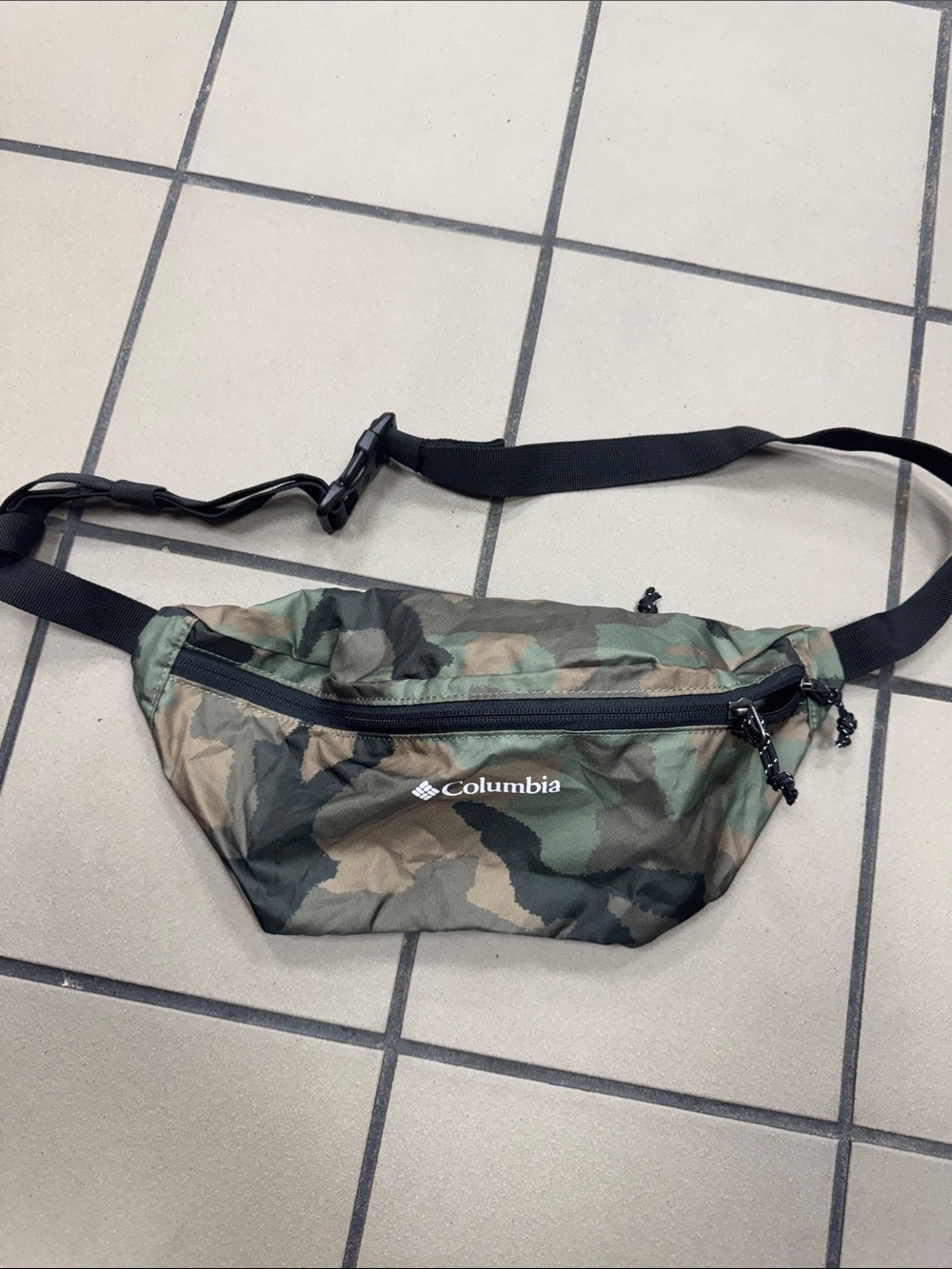 Columbia Camouflage Waist Pack in Green and Brown
